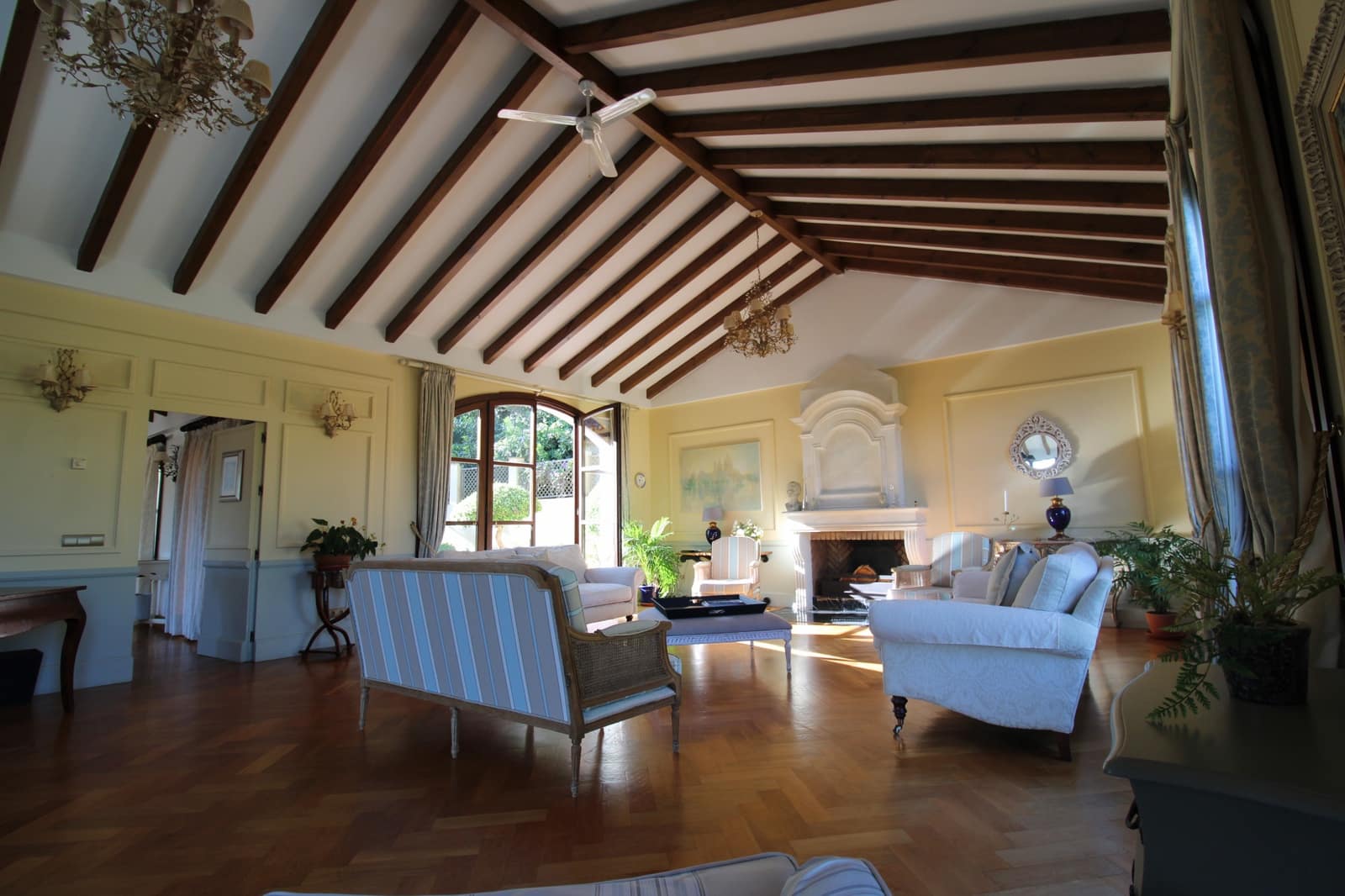 5 bedroom Villa for sale in Sotogrande with pool garage - € 2,250,000 (Ref: 9508430)