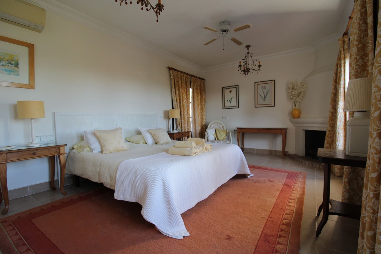 5 bedroom Villa for sale in Sotogrande with pool garage - € 2,250,000 (Ref: 9508430)