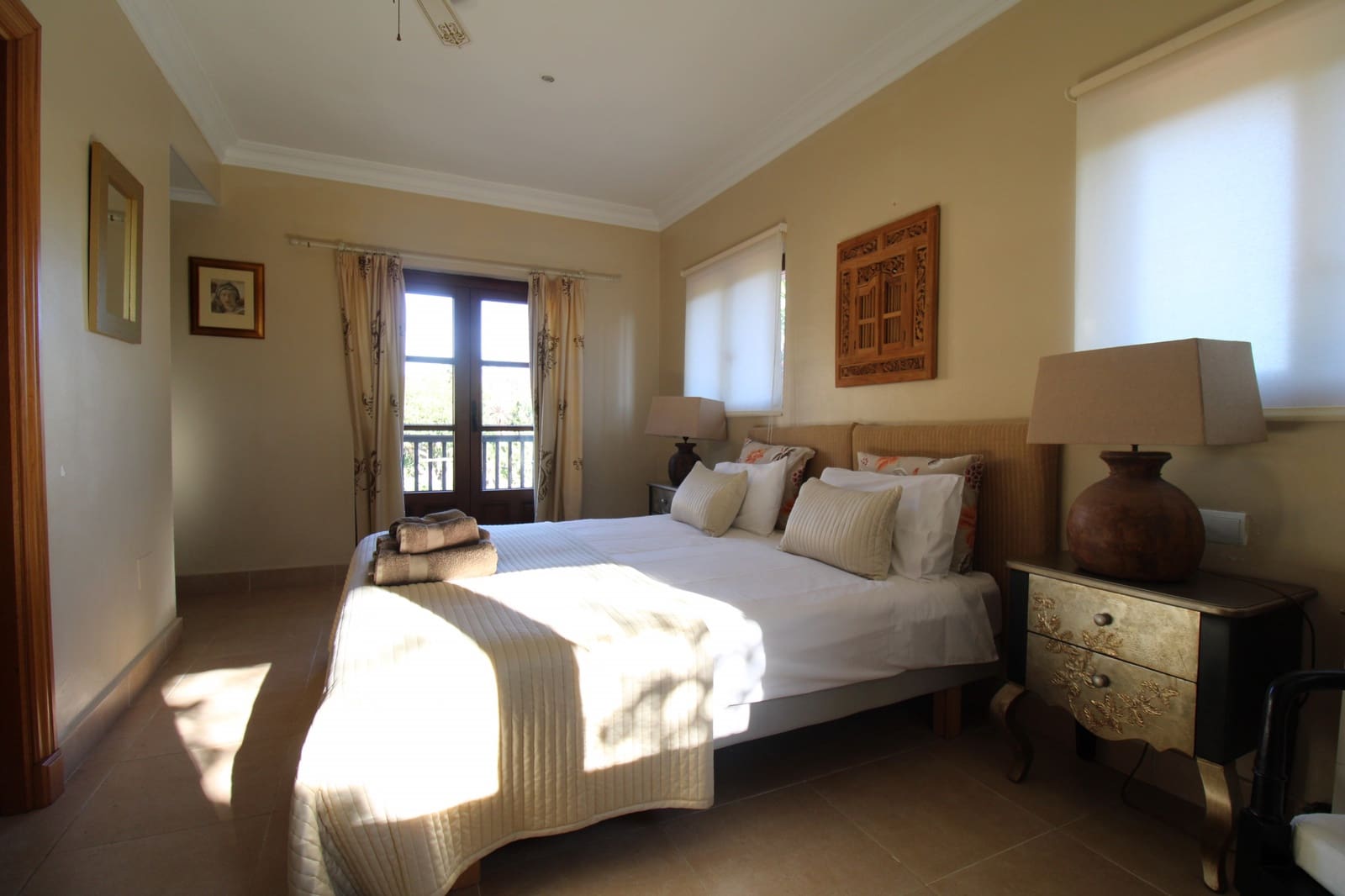 5 bedroom Villa for sale in Sotogrande with pool garage - € 2,250,000 (Ref: 9508430)