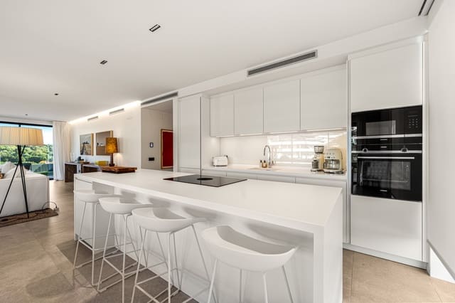 4 makuuhuone Kattohuoneisto myytävänä paikassa Puerto de Sotogrande - La Marina, San Roque mukana uima-altaan 
autotalli - 2 950 000 € (Ref: 9633924)