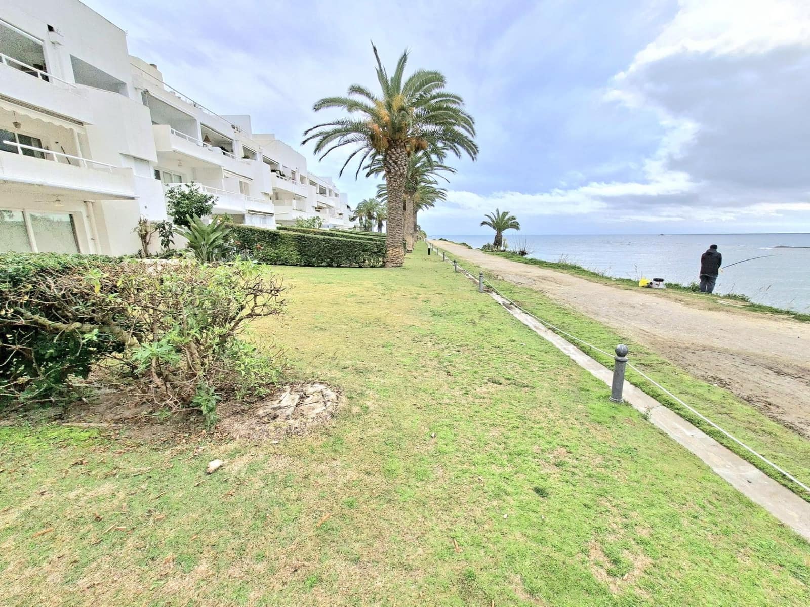 Apartamento de 2 habitaciones en Sotogrande en alquiler con garaje - 2.500 € (Ref: 9633925)