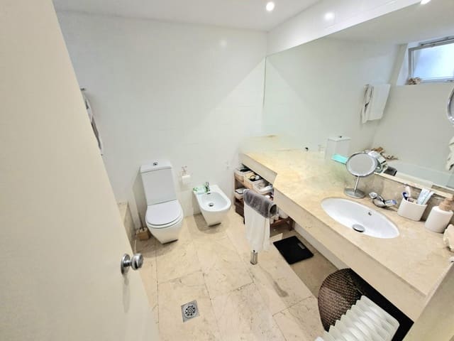 2 soveværelse Lejlighed til leje i Sotogrande Costa, San Roque med garage - € 2.300 (Ref: 9633925)