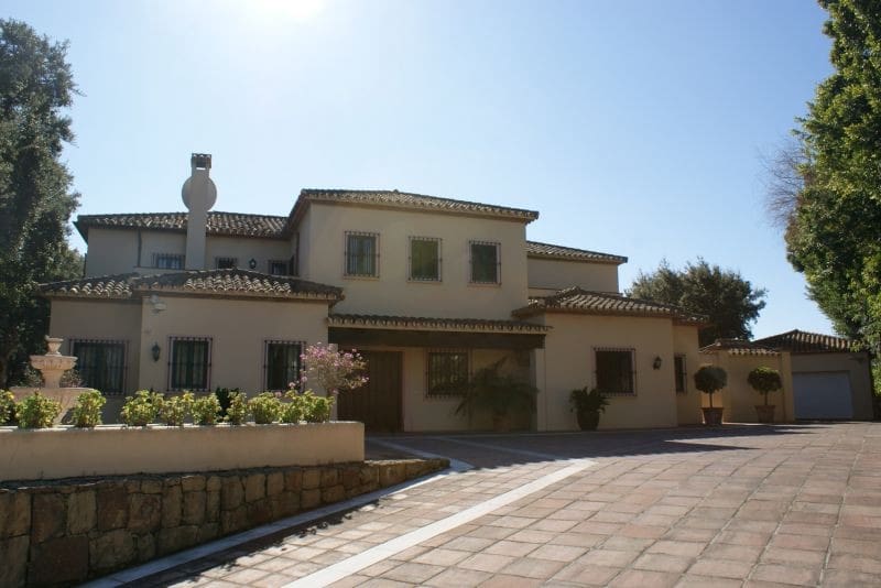 6 sypialnia Willa na sprzedaż w Sotogrande z basenem garażem - 1 795 000 € (Ref: 9770311)