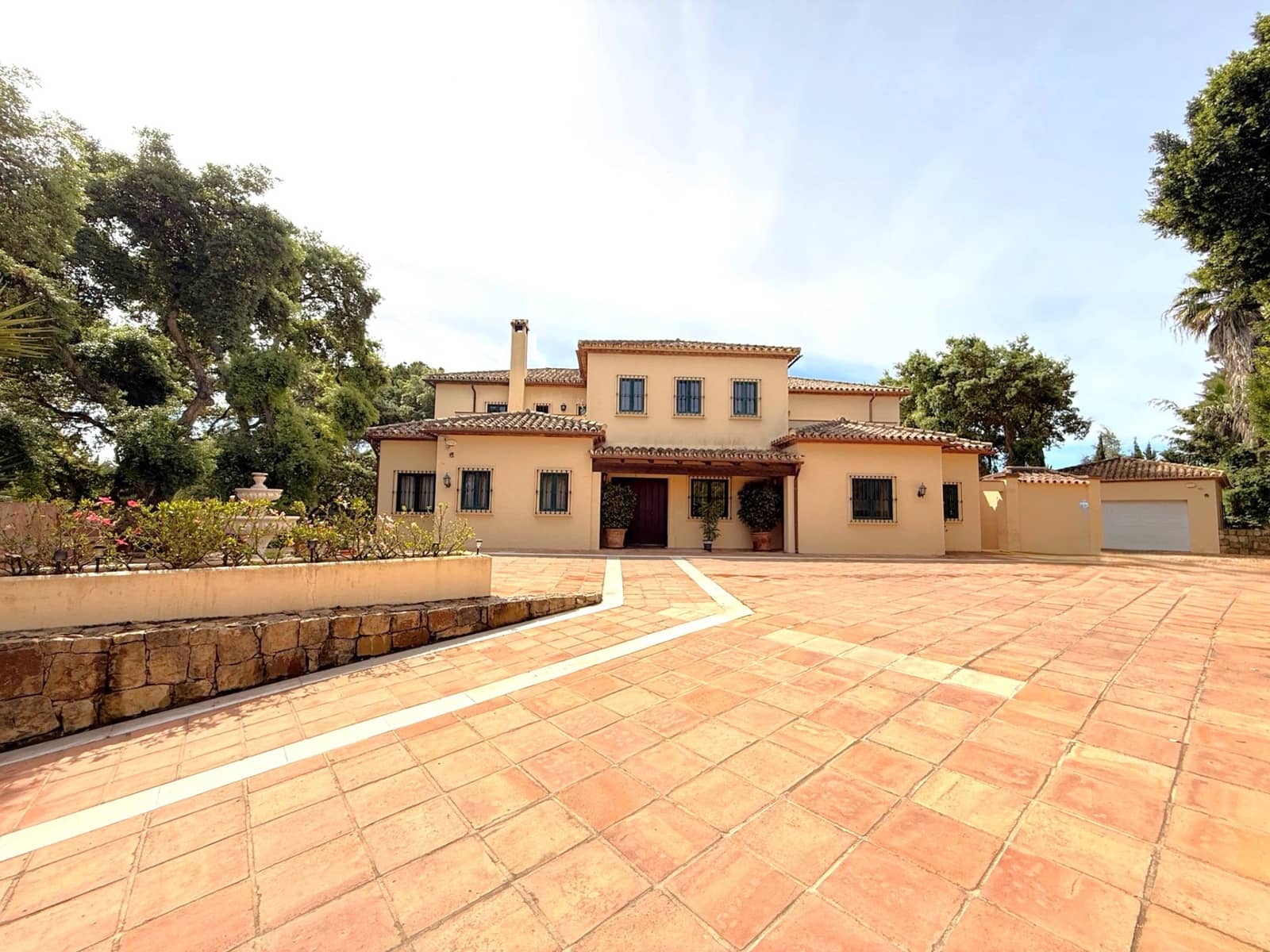 6 soveværelse Villa til salg i Sotogrande med swimmingpool garage - € 1.795.000 (Ref: 9770311)
