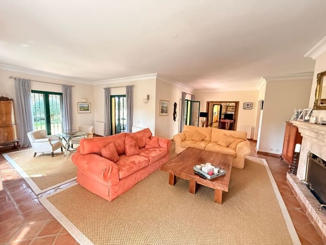 Chalet de 6 habitaciones en Sotogrande Alto, San Roque en venta con piscina garaje - 1.795.000 € (Ref: 9770311)