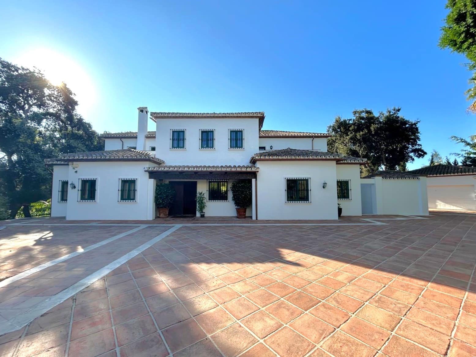 6 bedroom Villa for sale in Sotogrande with pool garage - € 1,795,000 (Ref: 9770311)