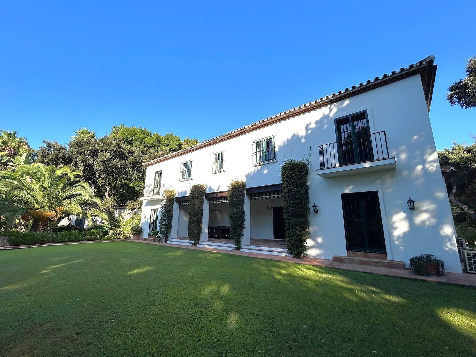 6 bedroom Villa for sale in Sotogrande with pool garage - € 1,795,000 (Ref: 9770311)
