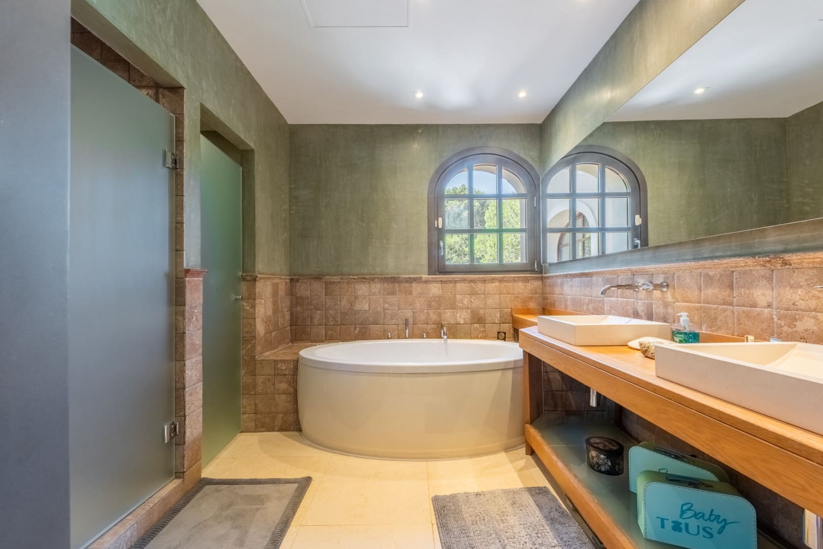 5 quarto Moradia para venda em San Roque com piscina garagem - 3 750 000 € (Ref: 9770312)