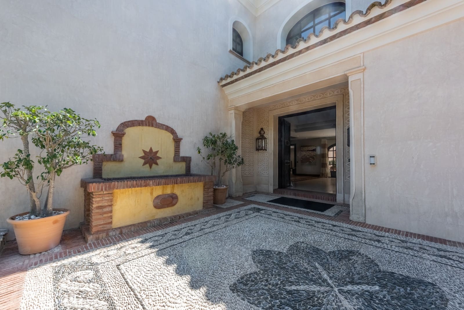5 sovrum Villa till salu i San Roque med pool garage - 3 750 000 € (Ref: 9770312)