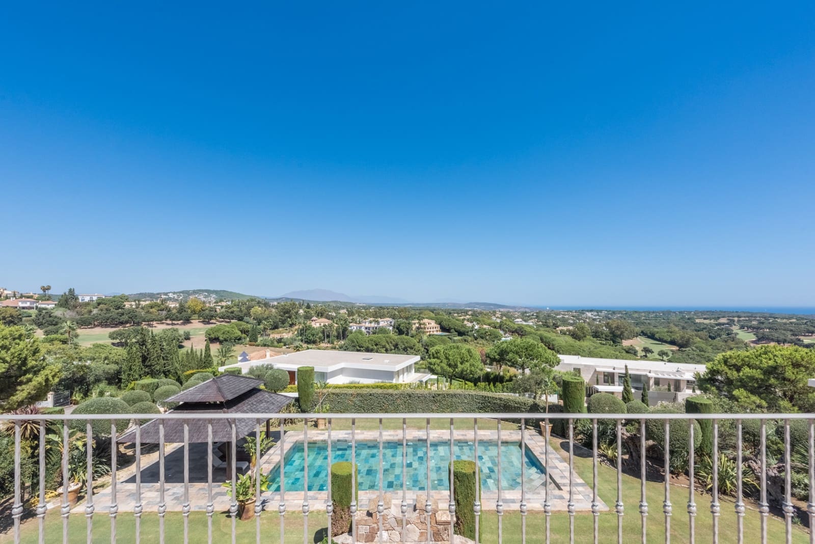 5 sovrum Villa till salu i San Roque med pool garage - 3 750 000 € (Ref: 9770312)