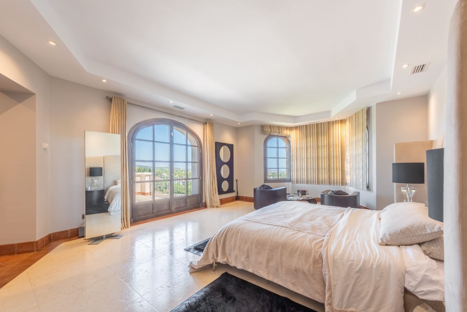 5 sovrum Villa till salu i San Roque med pool garage - 3 750 000 € (Ref: 9770312)