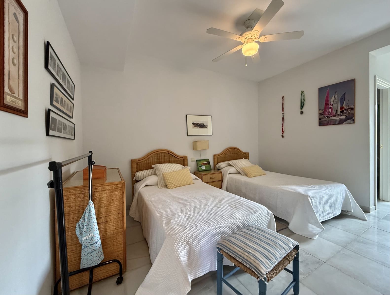 5 Zimmer Villa zu verkaufen in Sotogrande mit Pool Garage - 995.000 € (Ref: 9770313)