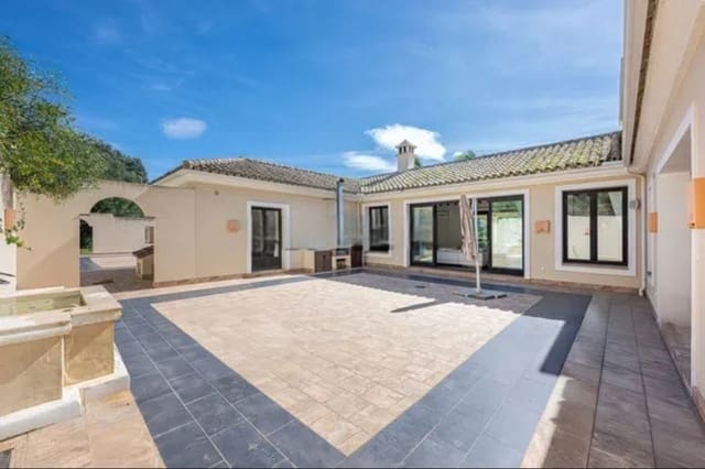 5 chambre Villa/Maison à vendre à Sotogrande Alto, San Roque avec piscine - 2 290 000 € (Ref: 9875695)