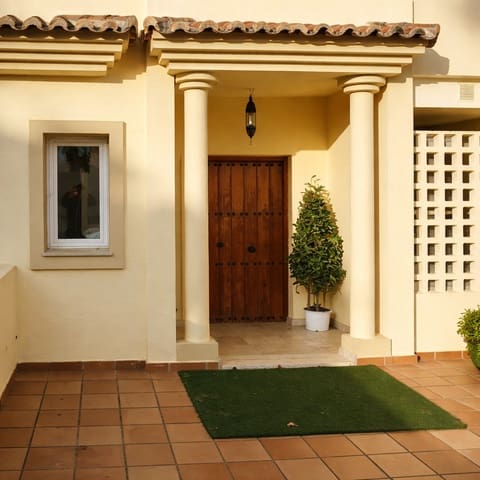 3 sypialnia Apartament na sprzedaż w Sotogrande Alto, San Roque z basenem garażem - 475 000 € (Ref: 9898903)