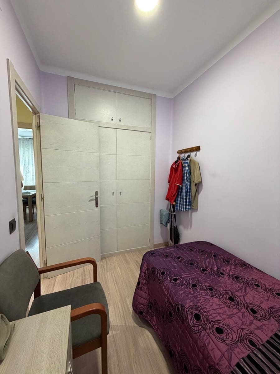 4 bedroom Flat for sale in Lleida city - € 185,000 (Ref: 10005728)