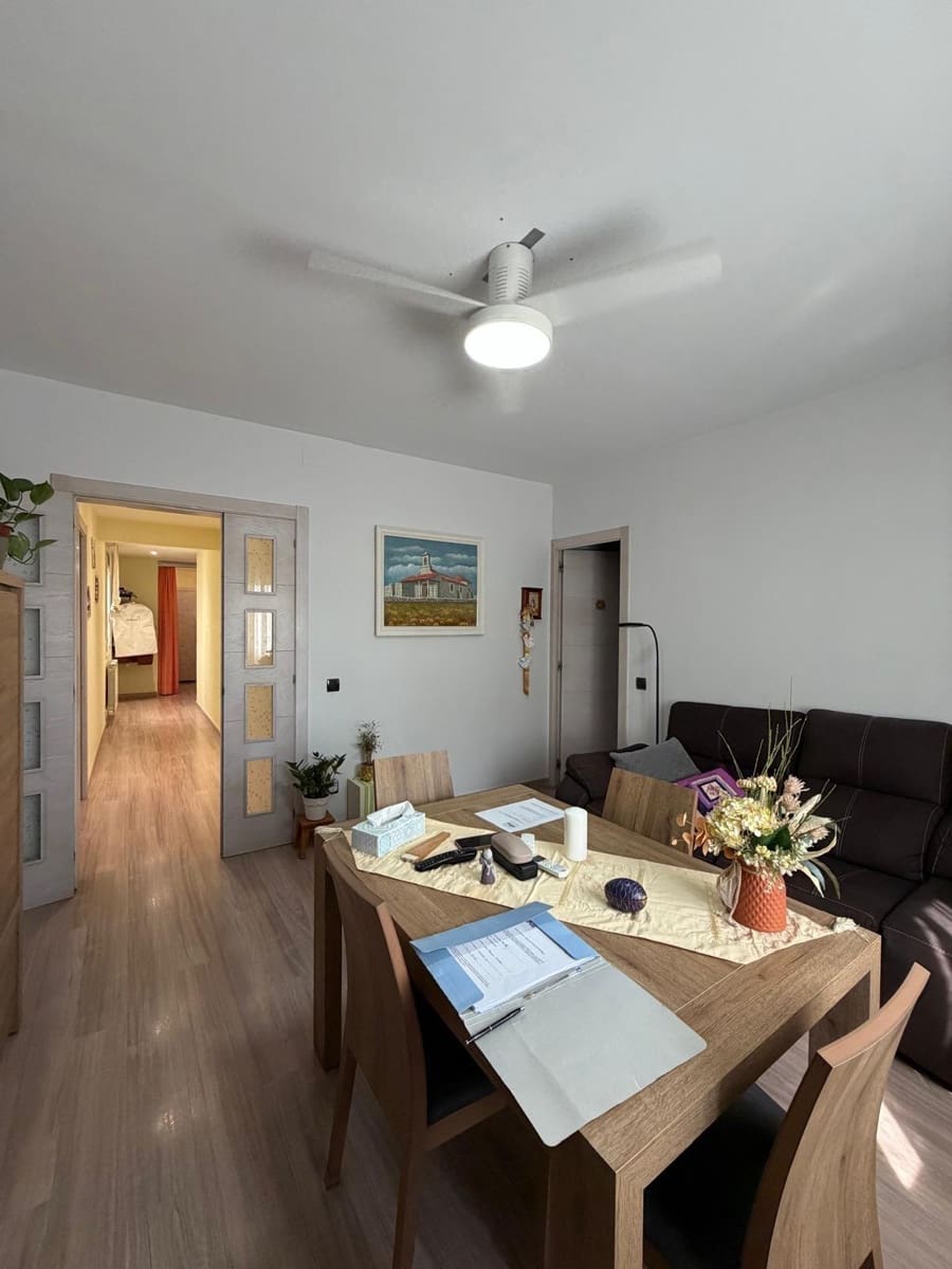 4 bedroom Flat for sale in Lleida city - € 185,000 (Ref: 10005728)