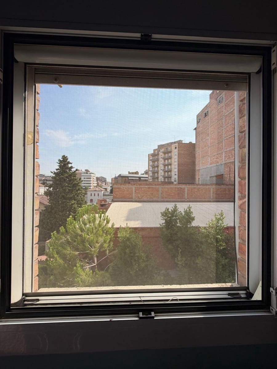 4 bedroom Flat for sale in Lleida city - € 185,000 (Ref: 10005728)