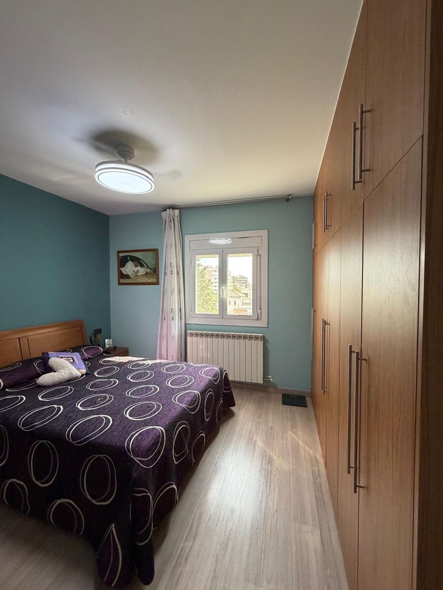 4 bedroom Flat for sale in Lleida city - € 185,000 (Ref: 10005728)