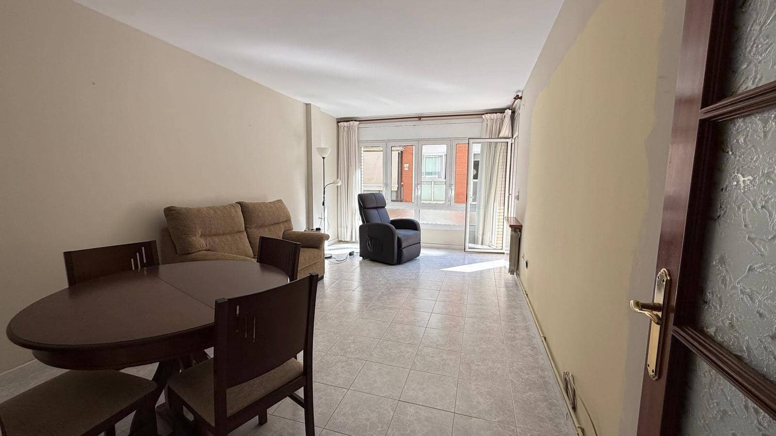 4 bedroom Flat for sale in Girona city - € 265,000 (Ref: 10009200)