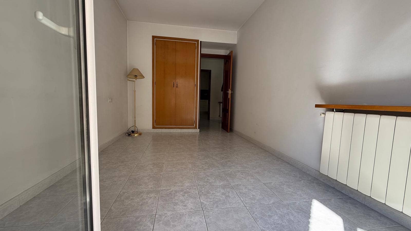 4 bedroom Flat for sale in Girona city - € 265,000 (Ref: 10009200)