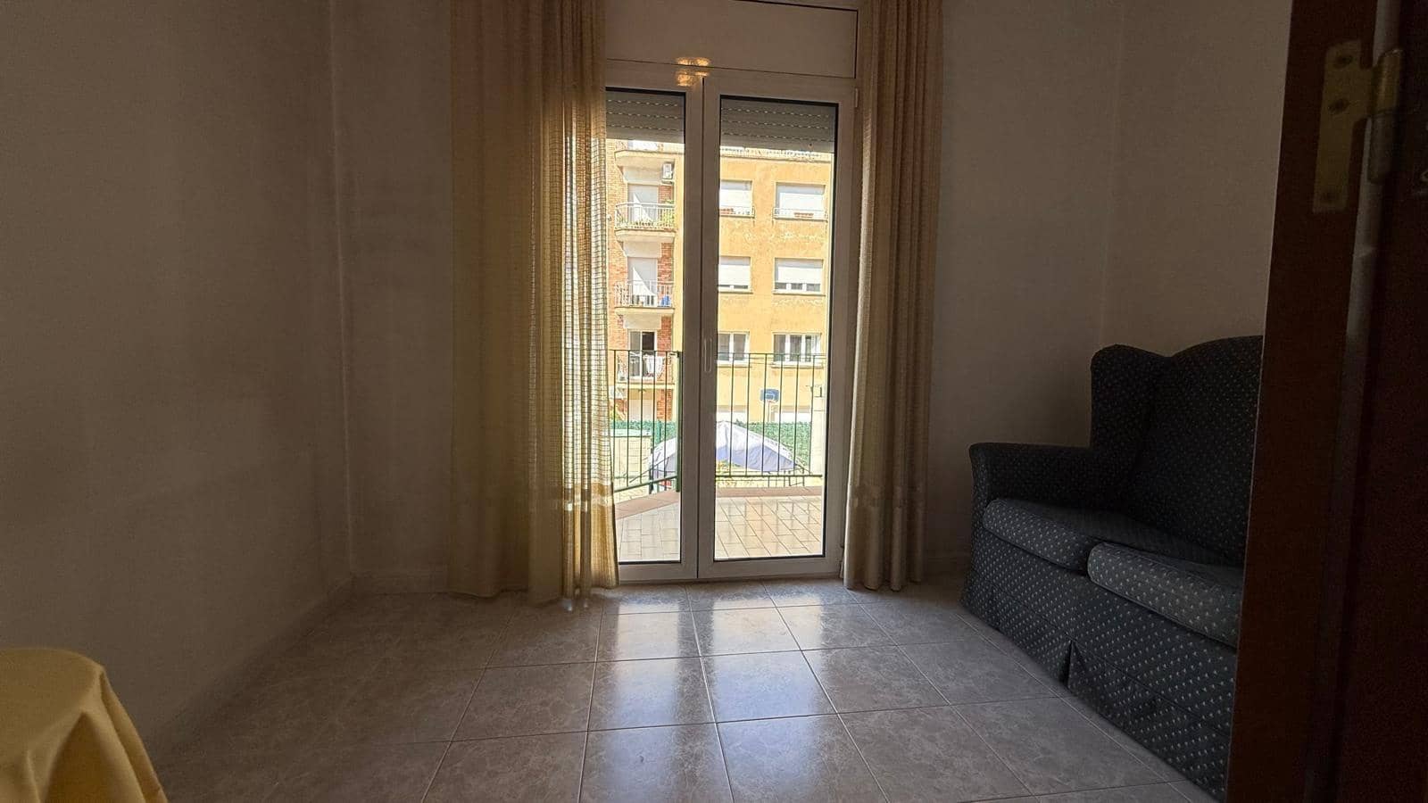 4 bedroom Flat for sale in Girona city - € 265,000 (Ref: 10009200)
