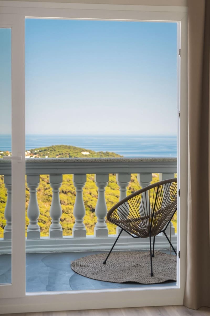 5 makuuhuone Huvila myytävänä paikassa Lloret de Mar mukana uima-altaan 
autotalli - 4 500 000 € (Ref: 10030671)