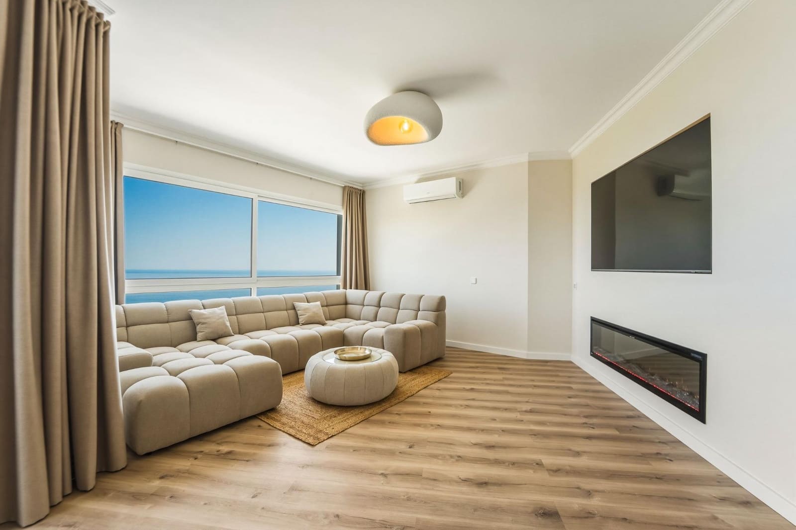 5 makuuhuone Huvila myytävänä paikassa Lloret de Mar mukana uima-altaan 
autotalli - 4 500 000 € (Ref: 10030671)
