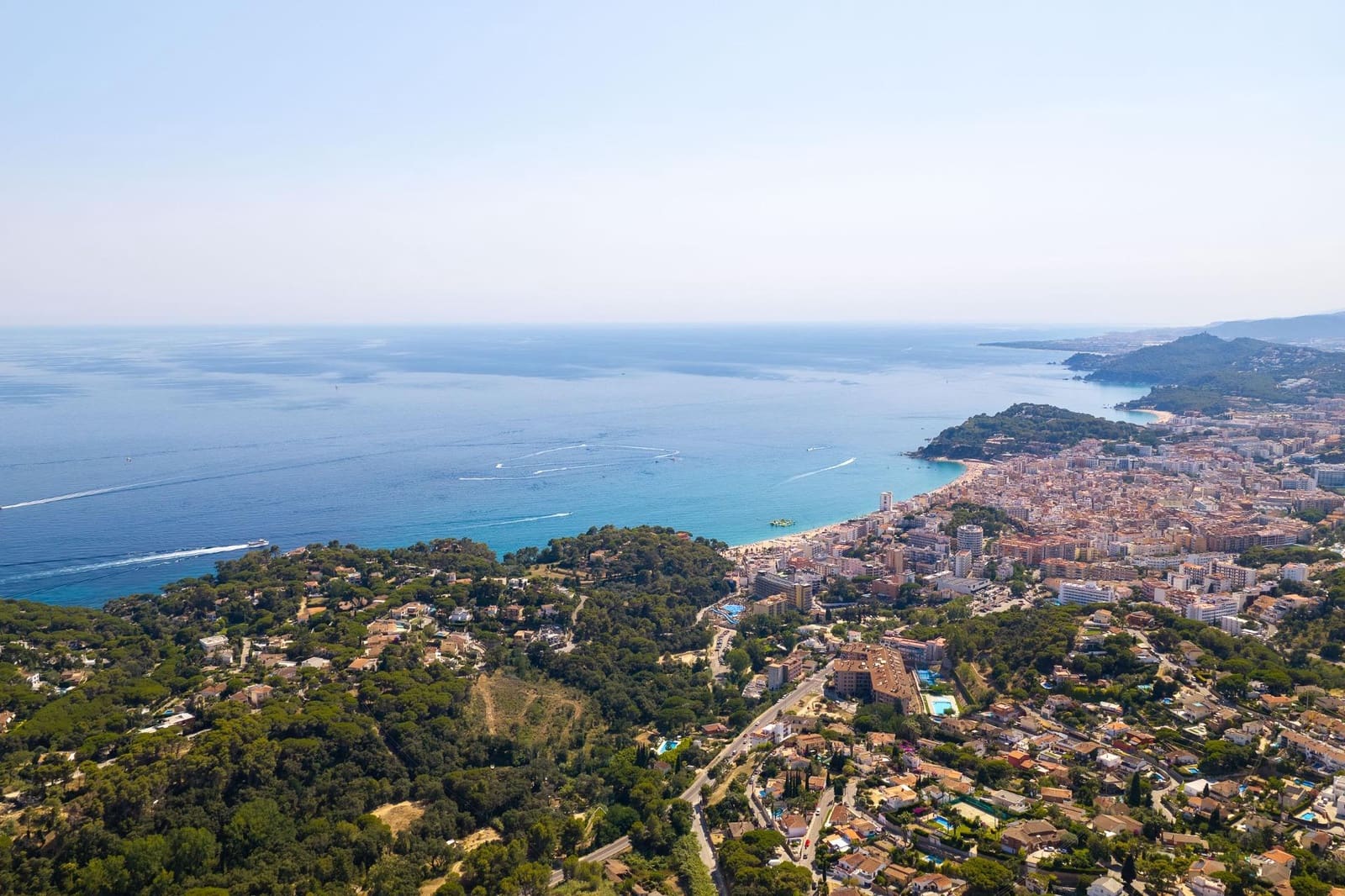5 makuuhuone Huvila myytävänä paikassa Lloret de Mar mukana uima-altaan 
autotalli - 4 500 000 € (Ref: 10030671)