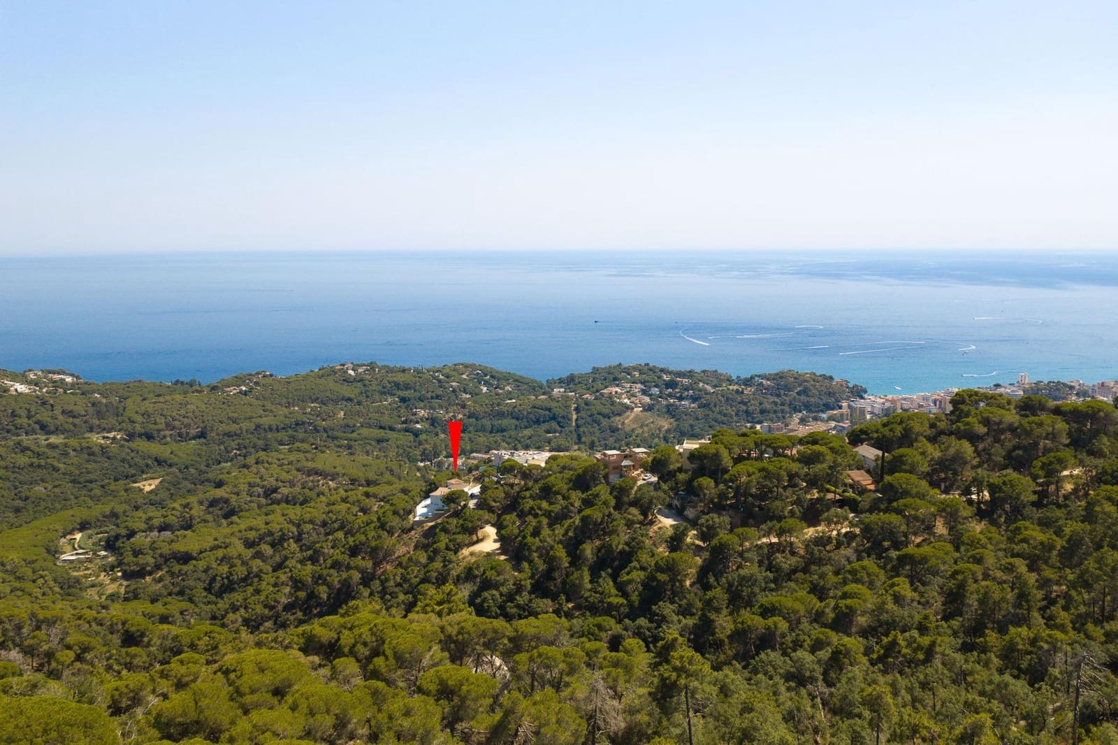 5 makuuhuone Huvila myytävänä paikassa Lloret de Mar mukana uima-altaan 
autotalli - 4 500 000 € (Ref: 10030671)