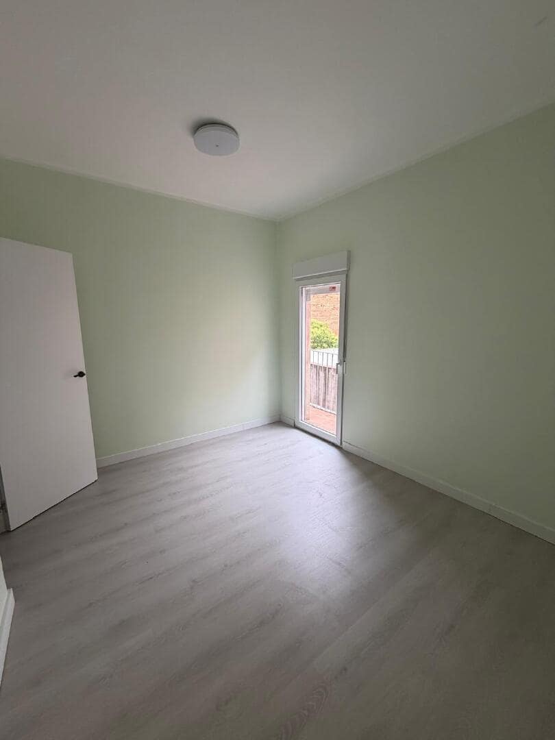 8 bedroom Apartment for sale in Lleida city - € 163,000 (Ref: 9829836)