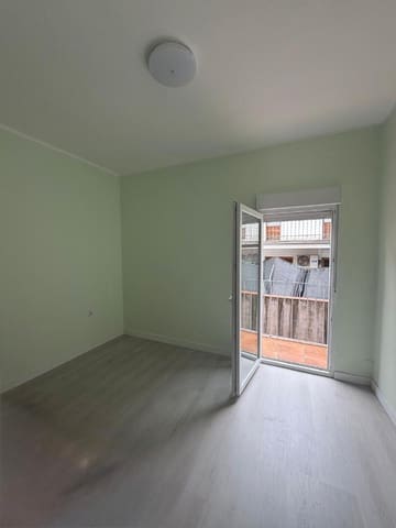 Apartamento de 8 habitaciones en Lleida ciudad en venta - 163.000 € (Ref: 9829836)