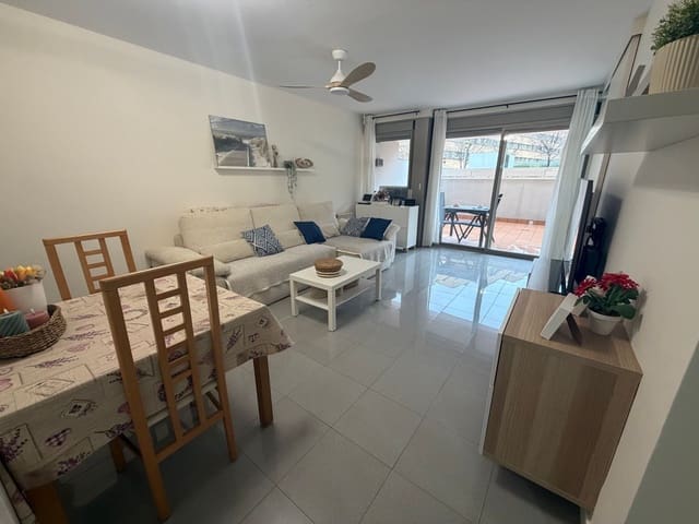 2 soveværelse Lejlighed til salg i Girona by med swimmingpool - € 259.000 (Ref: 9829838)