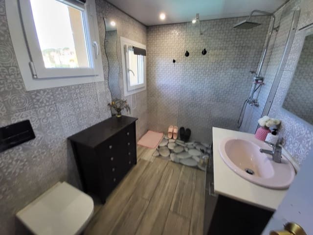 2 bedroom Townhouse for sale in Maçanet de la Selva with pool - € 251,460 (Ref: 9829840)
