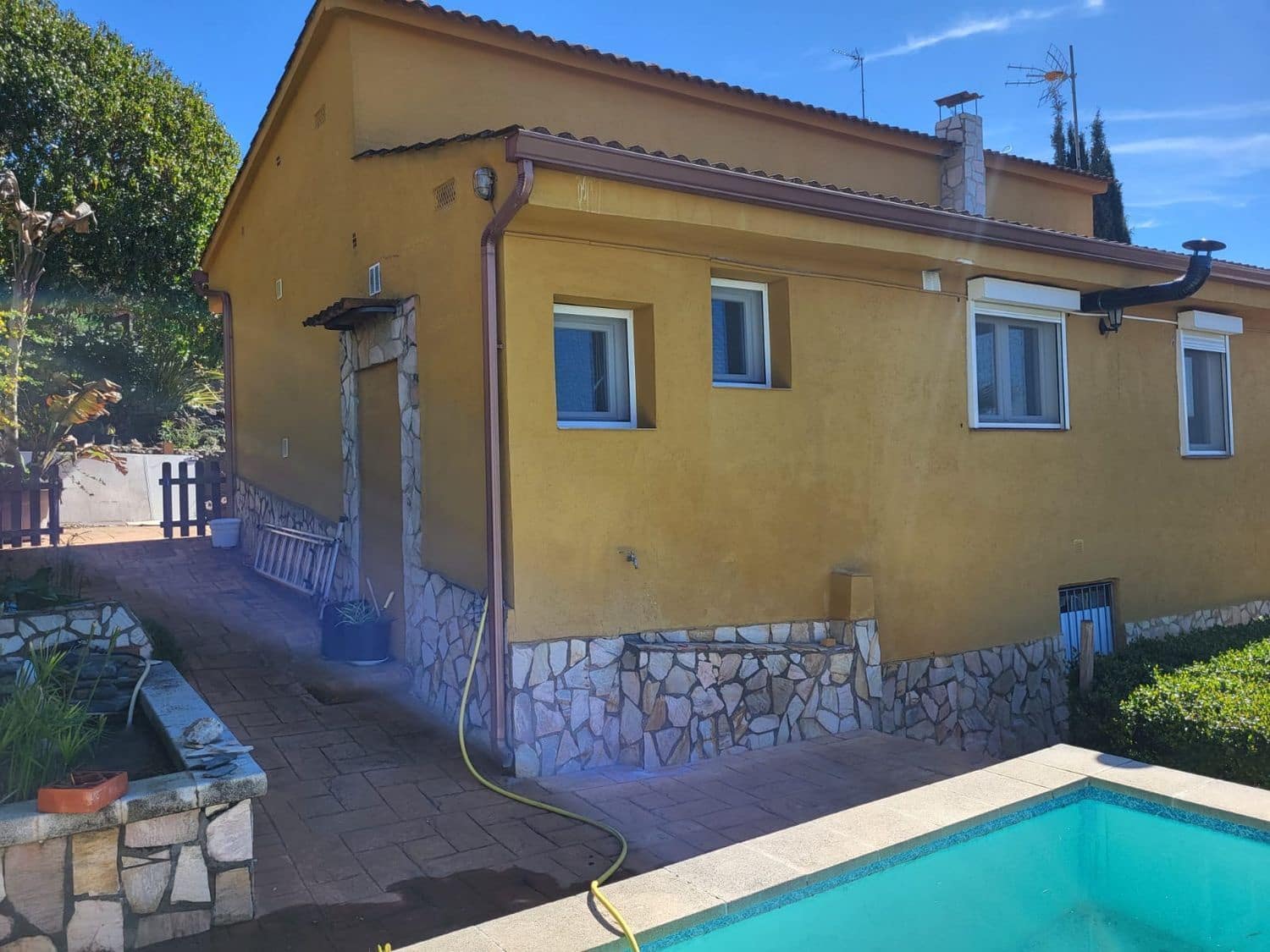 2 bedroom Townhouse for sale in Macanet de la Selva with pool - € 251,460 (Ref: 9829840)