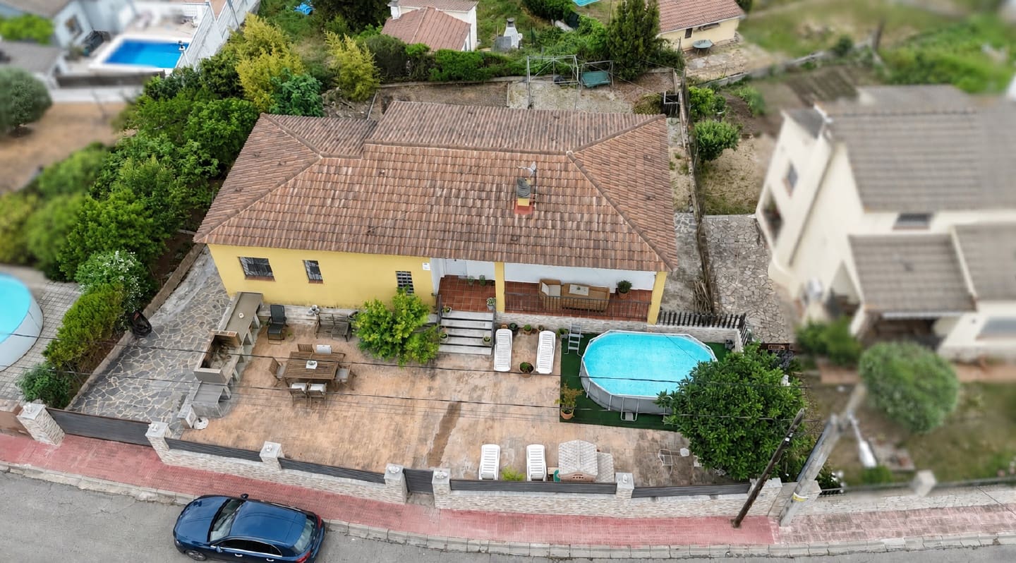 4 bedroom Townhouse for sale in Macanet de la Selva - € 280,000 (Ref: 9829841)