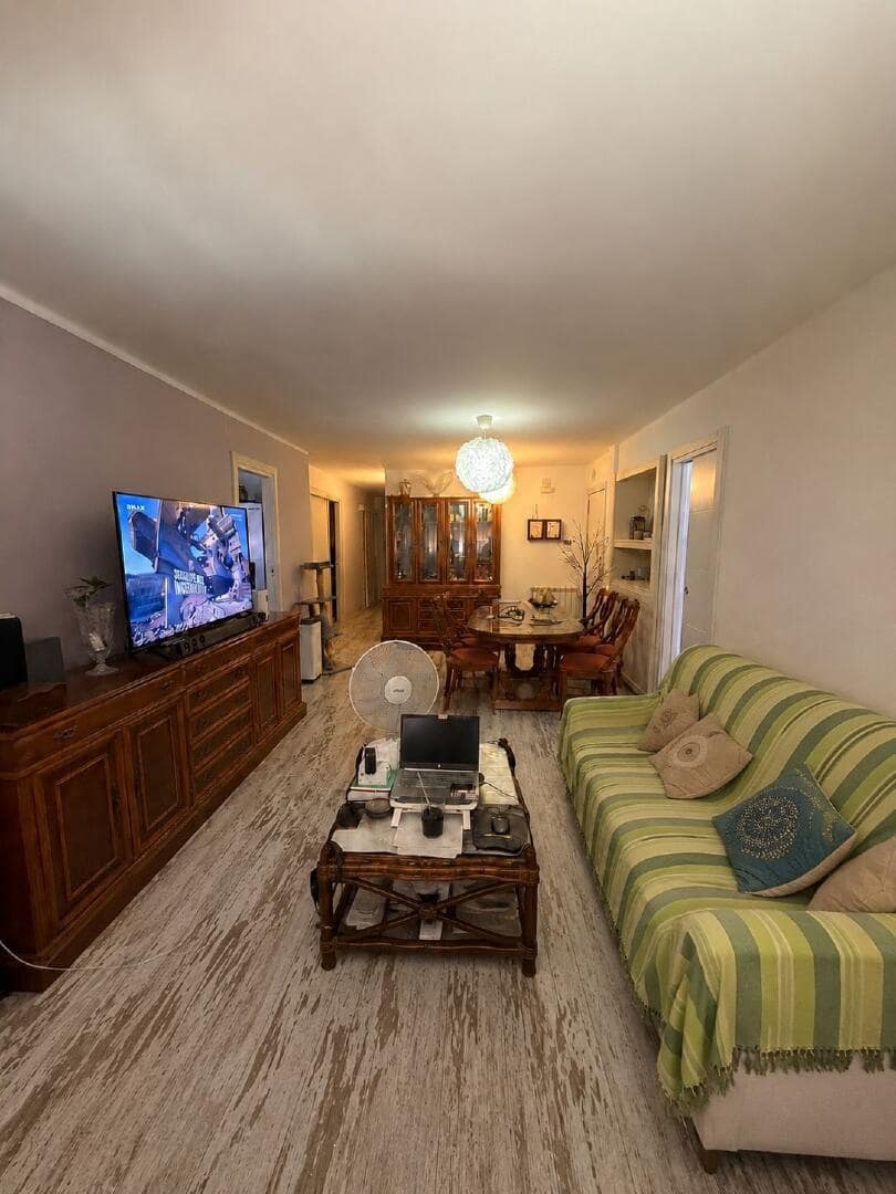 3 bedroom Apartment for sale in Lleida city - € 179,900 (Ref: 9829842)
