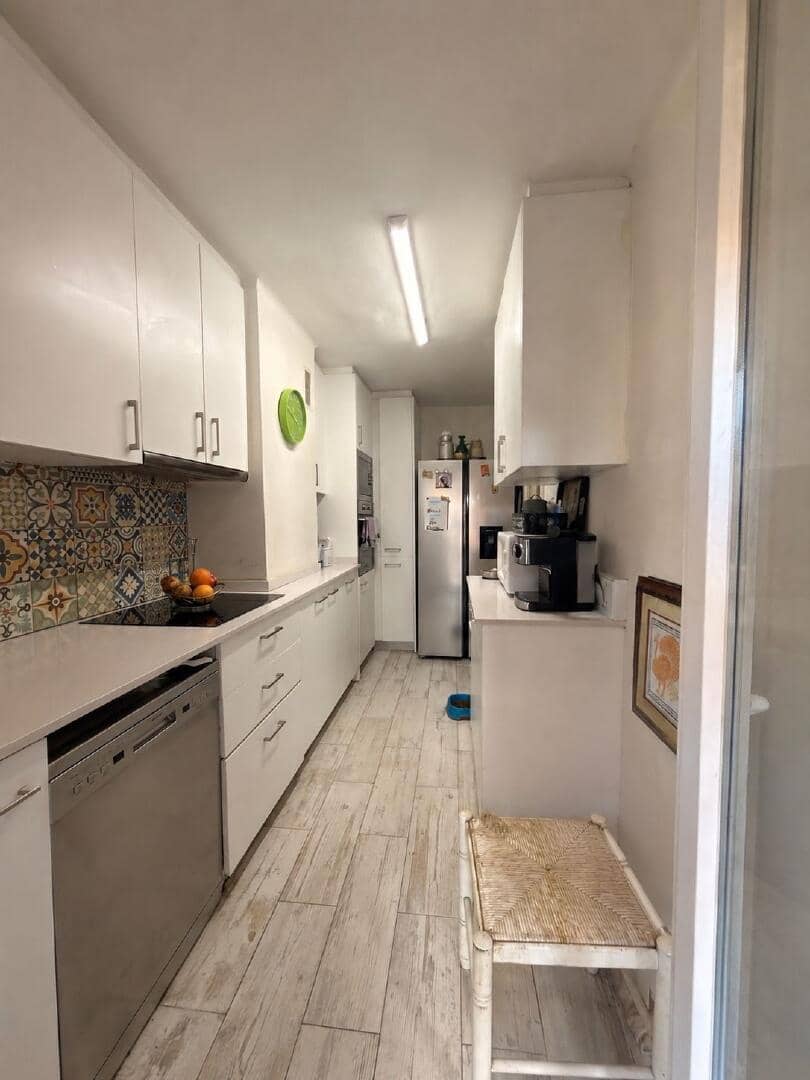3 bedroom Apartment for sale in Lleida city - € 179,900 (Ref: 9829842)