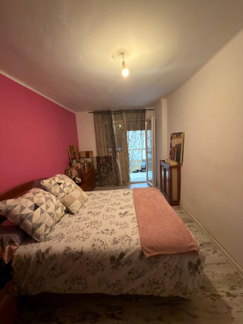 3 bedroom Apartment for sale in Lleida city - € 179,900 (Ref: 9829842)