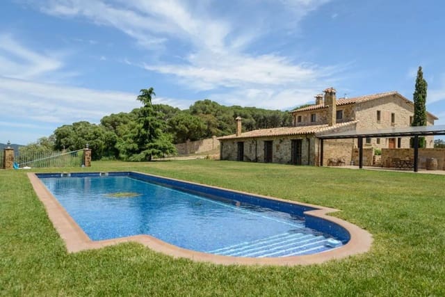 6 soverom Hus til salgs i Castell d'Aro, Castell-Platja d'Aro med svømmebasseng - € 2 250 000 (Ref: 9829844)