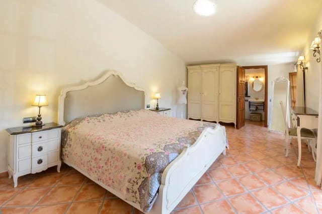 6 soverom Hus til salgs i Castell d'Aro, Castell-Platja d'Aro med svømmebasseng - € 2 250 000 (Ref: 9829844)