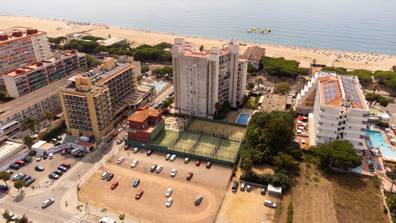 Apartment for sale in Malgrat de Mar - € 1,500,000 (Ref: 9829845)