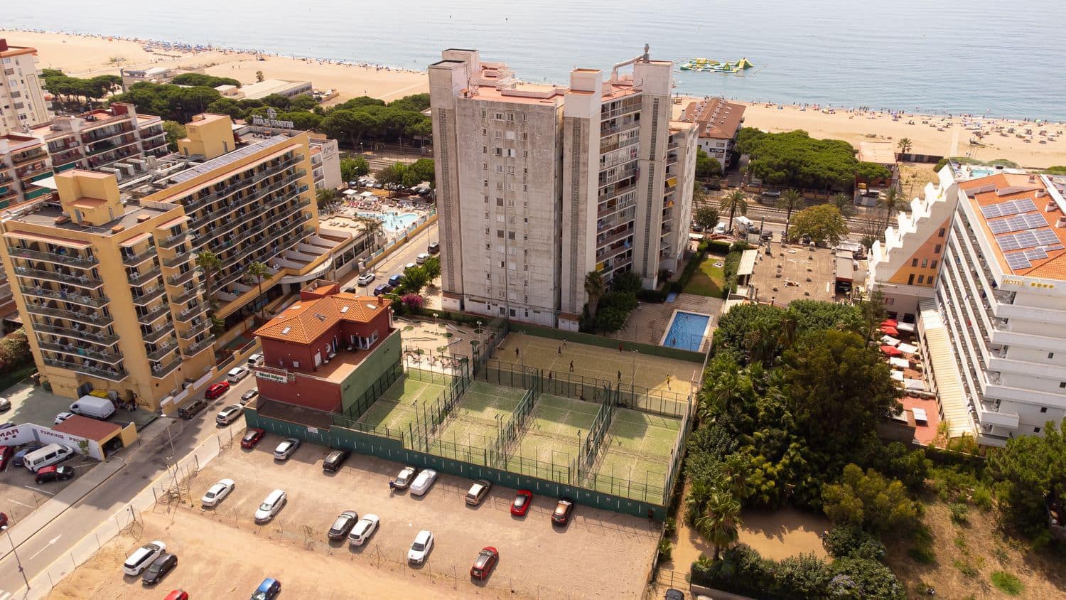 Apartment for sale in Malgrat de Mar - € 1,500,000 (Ref: 9829845)