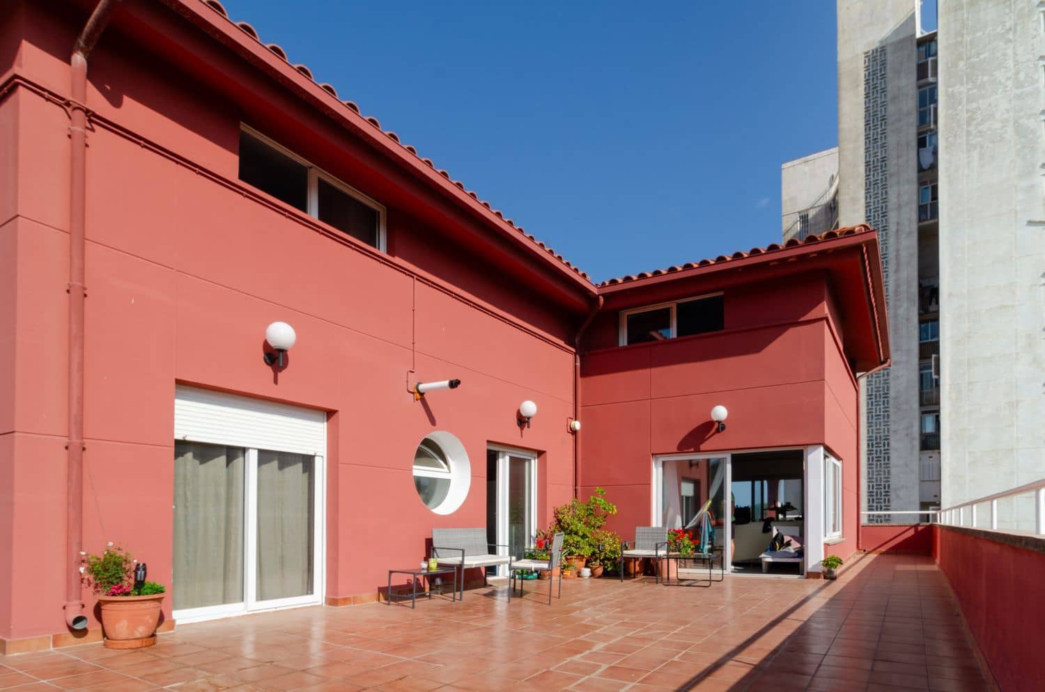 Apartment for sale in Malgrat de Mar - € 1,500,000 (Ref: 9829845)
