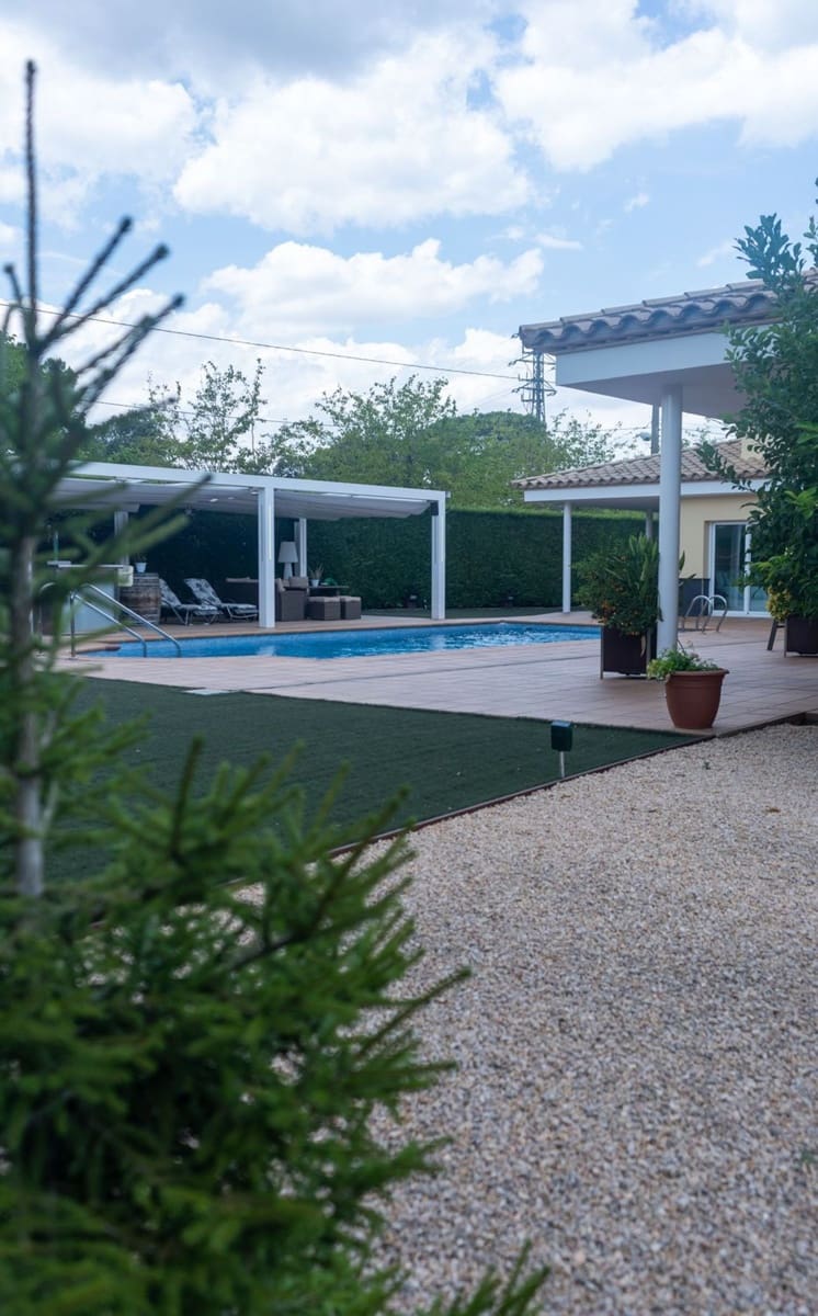 5 chambre Maison de Ville à vendre à Llagostera avec piscine - 690 000 € (Ref: 9829846)