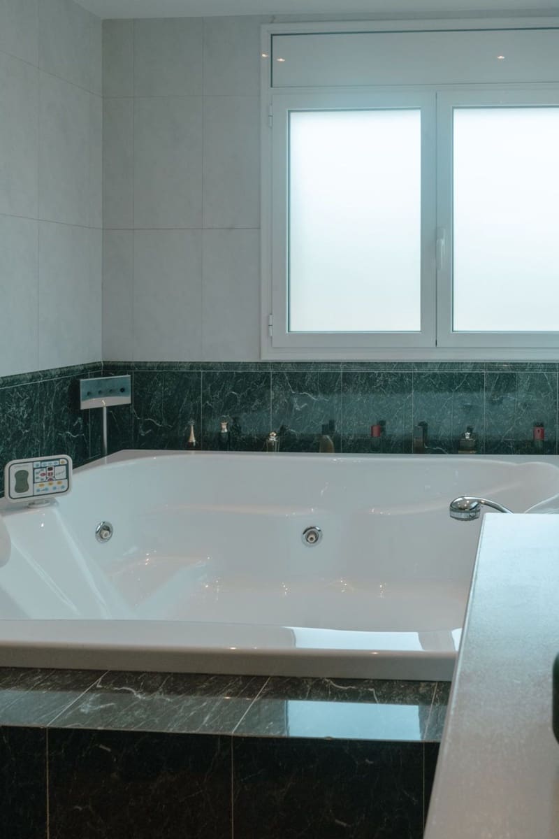 5 chambre Maison de Ville à vendre à Llagostera avec piscine - 690 000 € (Ref: 9829846)