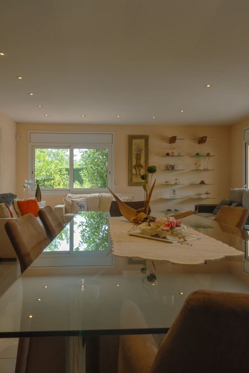5 chambre Maison de Ville à vendre à Llagostera avec piscine - 690 000 € (Ref: 9829846)