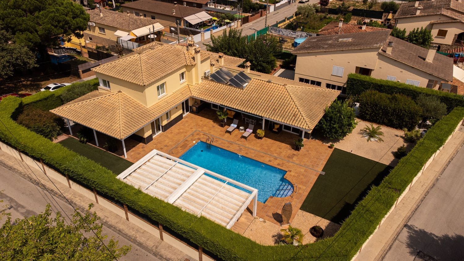 5 chambre Maison de Ville à vendre à Llagostera avec piscine - 690 000 € (Ref: 9829846)