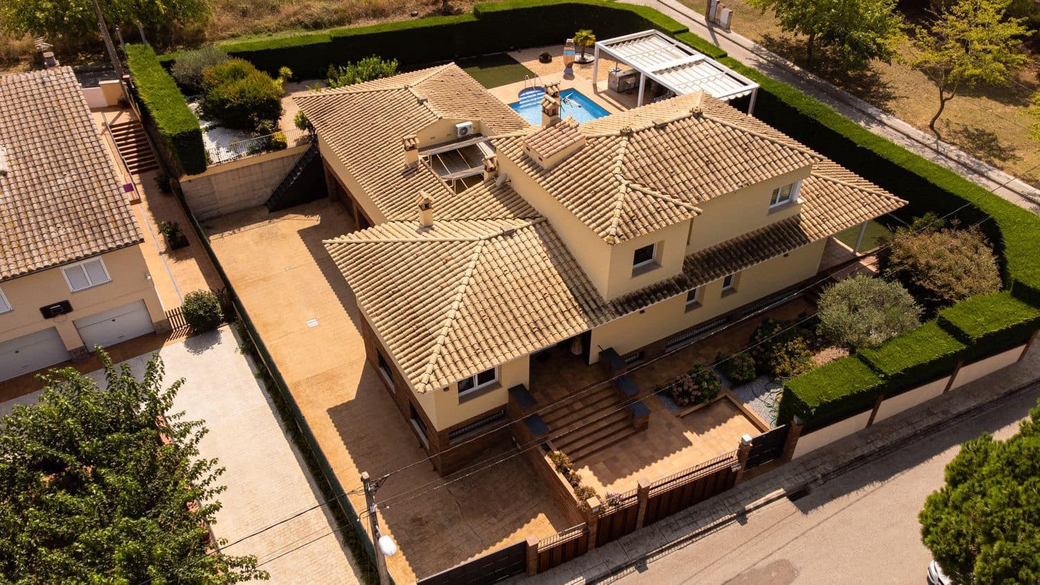 5 chambre Maison de Ville à vendre à Llagostera avec piscine - 690 000 € (Ref: 9829846)