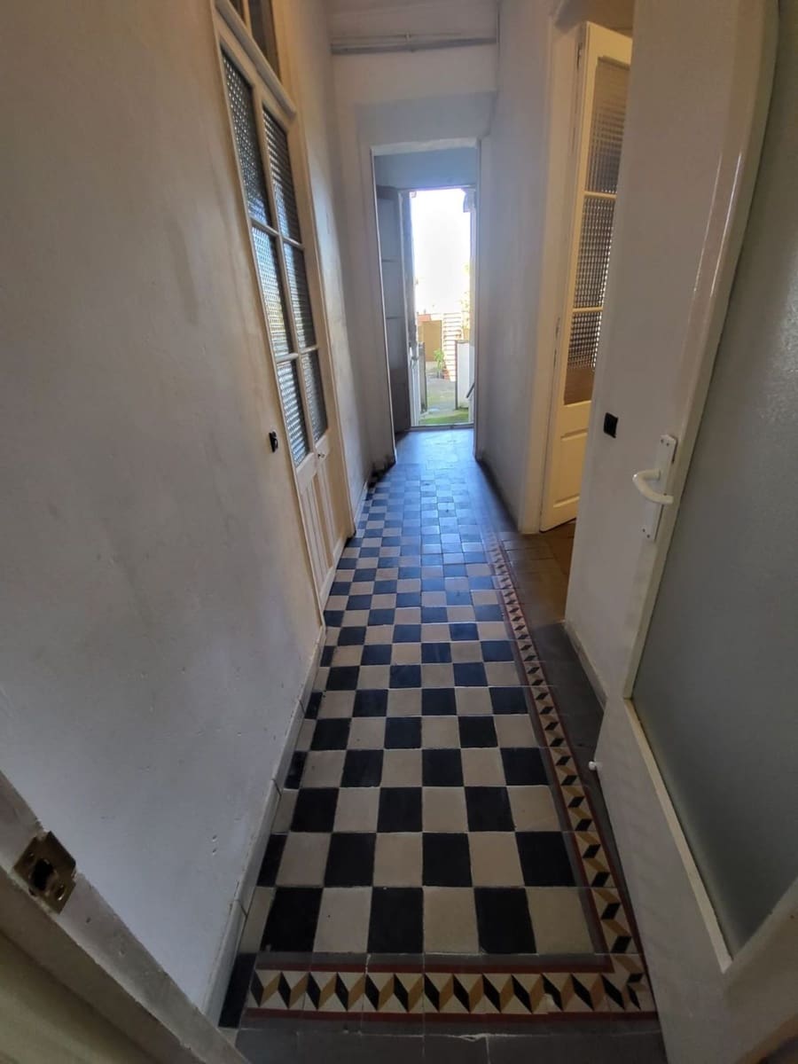 6 chambre Maison de Ville à vendre à Llagostera - 360 000 € (Ref: 9829847)