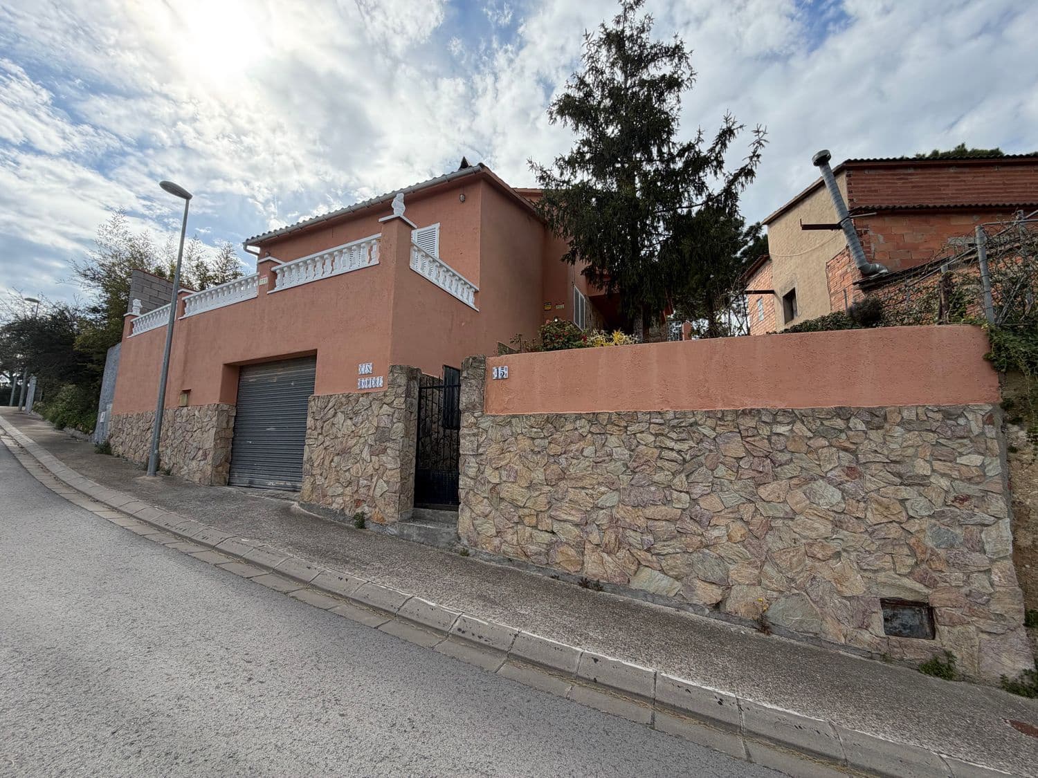 5 bedroom Townhouse for sale in Llagostera - € 225,000 (Ref: 9829848)